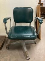 VINTAGE OFFICE CHAIR