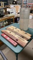 ANTIQUE WOOD LEVELS IN MODEL DAIRIES ICE CREAM MOLD