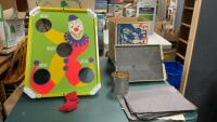 LITE-BRITE, CLOWN FACE BEANBAG GAME W/ BAGS