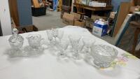BOX W/ CRYSTAL PIECES