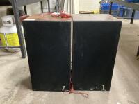 (2) HITACHI SPEAKERS