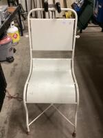 ANTIQUE METAL CHAIR
