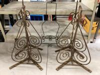 (4) ANTIQUE TABLE LEGS & PLANT HOLDER