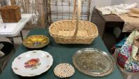 WICKER BASKET W/ (1) DEPRESSION GLASS PLATE, (1) BAVARIA PLATE, DECORATIVE GLASS PLATE