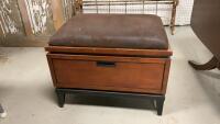 OTTOMAN W/ DRAWER - FELT LINED
