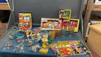 COLLECTION OF SIMPSON COLLECTIBLES IN GOOD LIDDED TOTE