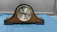 BULOVA BATTERY OPERATED MANTLE CLOCK