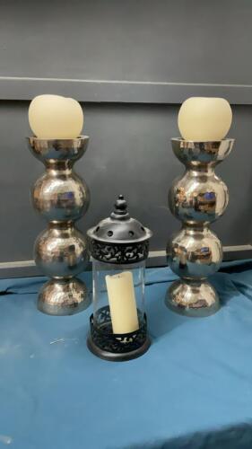 BOX W/ CANDLE HOLDERS