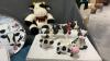 BOX W/ COW DECOR - (4) COLLECTOR PLATES, CREAMER, WIND CHIMES, STUFFIE, ETC - 3