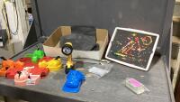 BOX W/ LIGHT BRITE + HUNGRY HIPPO GAME