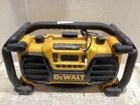 DEWALT WORK SITE CHARGER/RADIO