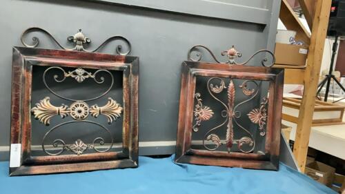 (2) DECORATIVE METAL WALL DECOR PIECES