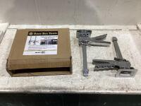 BUSY BEE TOOLS - CABINET AND DOOR HAND JACK SET OF 2