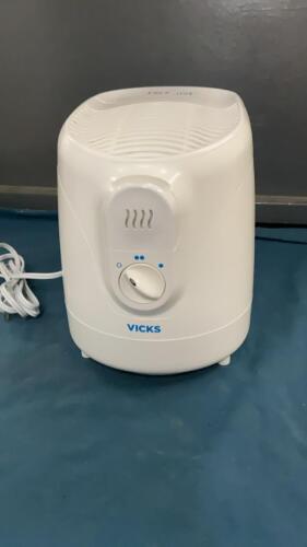 VICKS HUMIDIFIER