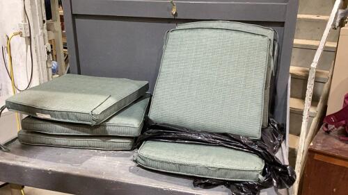 SEAT CUSHIONS FOR PATIO CHAIRS - GREEN/BROWN TONE