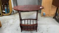 MAGAZINE RACK/SIDETABLE