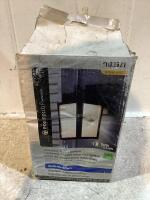 OUTDOOR WALL LANTERN