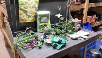 BIG LIDDED TOTE W/YARD DECOR , KNEE PADS, SKIPPING ROPES
