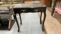 DESK W/ QUEEN ANNE LEGS