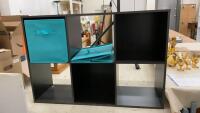 SHELF W/ CUBBIES
