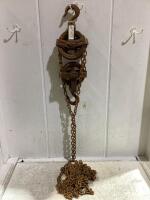 ANTIQUE PULLEY CHAIN