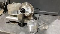 MEAT SLICER