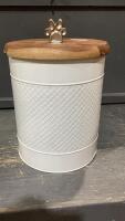 PET FOOD STORAGE CAN W/WOOD LID