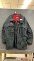 MEN&rsquo;S COLUMBIA LIGHTLY LINED BLACK JACKET - XL