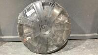 SET OF (4) 16&rdquo; HUB CAPS &ldquo;VR&rdquo;