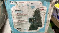 CHRISTMAS TREE - DOUGLAS FIR