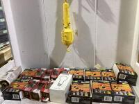 SHOP BOX OF ASSORTED PHILIPS & SYLVANIA LIGHT BULBS, PORTABLE HAND LAMP
