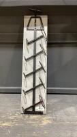 WINE BOTTLE HOLDER