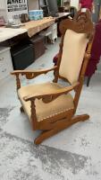 VINTAGE ROCKING CHAIR