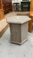 6-SIDED SIDE TABLE