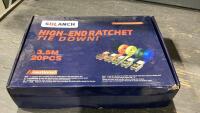 (1) BOX HIGH-END RATCHET TIE DOWNS
