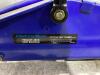 CERTIFIED TROLLEY JACK 2-1/2 TONS - 2