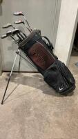 CALLAWAY GOLF BAG W STAND W 11 CLUBS