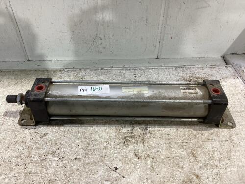 CHELIC AIR CYLINDER