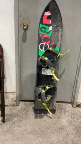 BLACKSNOW SNOWBOARD