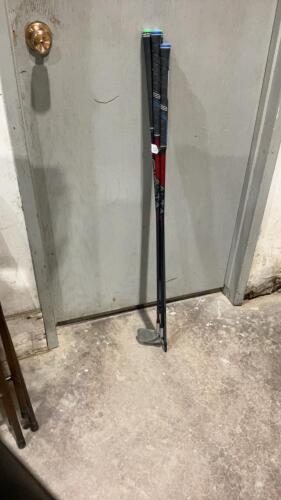 2 PING IRONS, 2 PING HANDLES NO HEADS