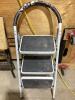 METAL FOLDABLE 3-STEP LADDER - 3