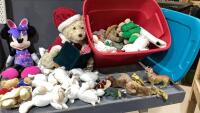 RED TOTE W/ STUFFIES , PLASTIC DINOSAURS, DOGS PLAYING POKER PRINTS