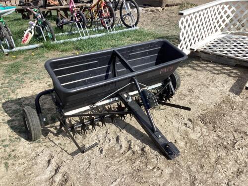 RED-ROCK SPIKE AERATOR/SPREADER TOW