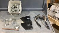PAIL OF JOHN DEERE DISC PARTS