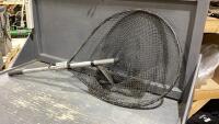 BUNDLE W/ FISH NET + SCOOP