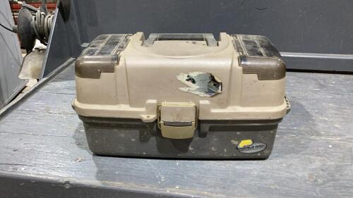 PLANO GUIDE SERIES TACKLE BOX W/CONTENTS