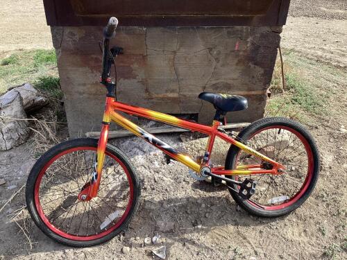 BMX MOVELO