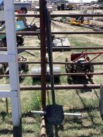 BUNDLE W/ (2) ASSORTED SHOVELS & SQUEEGEE