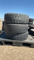 3 COOPER DISCVER S/T TIRES W/ ONLY ONE RIM - LT275/70R18