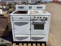 MULTI-FUNCTION ANTIQUE STOVE W/ EXTRA PARTS